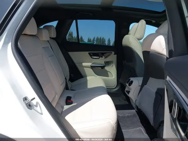 W1NKM4HB1PU016858 2023 MERCEDES-BENZ GLC - Image 8