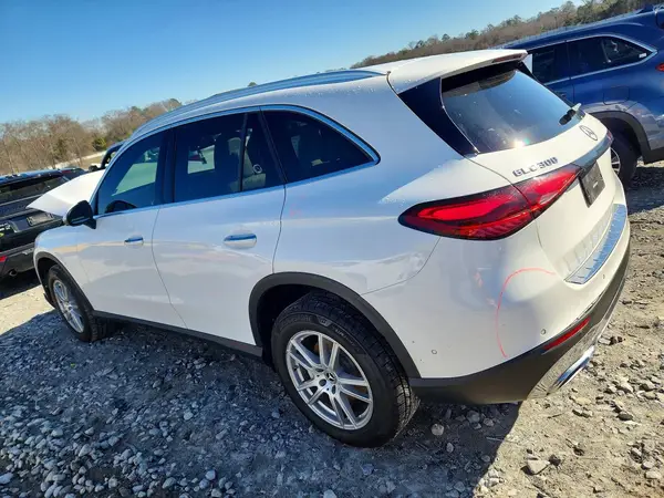 W1NKM4HB2PU012219 2023 MERCEDES-BENZ GLC - Image 2