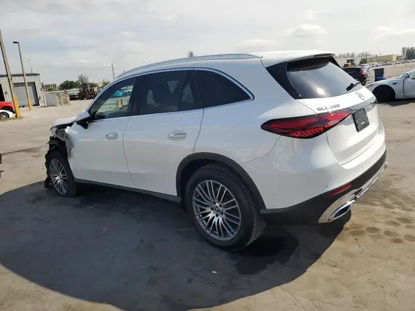 W1NKM4HB2RF091026 2024 MERCEDES-BENZ GLC - Image 2