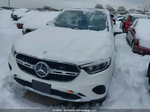 W1NKM4HB2RF144825 2024 MERCEDES-BENZ GLC - Image 2