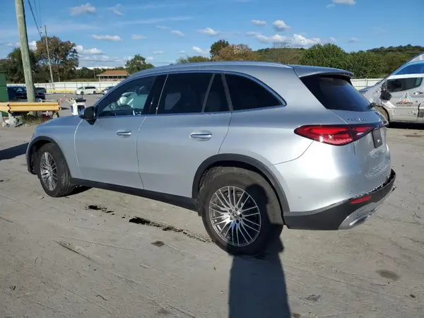 W1NKM4HB2RF177016 2024 MERCEDES-BENZ GLC - Image 2