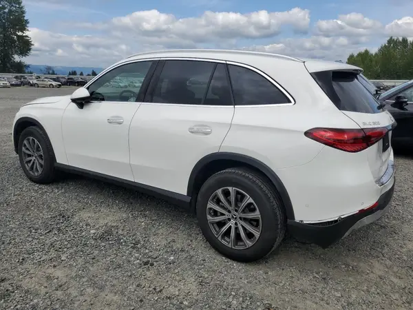 W1NKM4HB2RF207650 2024 MERCEDES-BENZ GLC - Image 2
