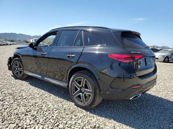 W1NKM4HB2SF306572 2025 MERCEDES-BENZ GLC - Image 2