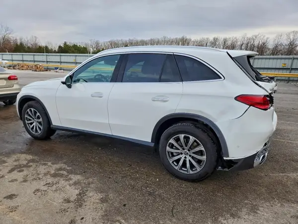 W1NKM4HB2SF366240 2025 MERCEDES-BENZ GLC - Image 2