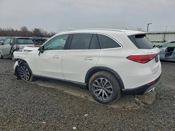 W1NKM4HB2TF493796 2026 MERCEDES-BENZ GLC - Image 2