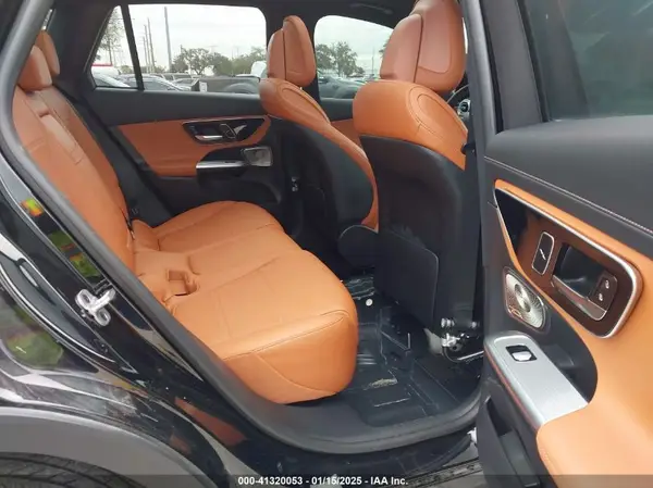 W1NKM4HB3PU015677 2023 MERCEDES-BENZ GLC - Image 8