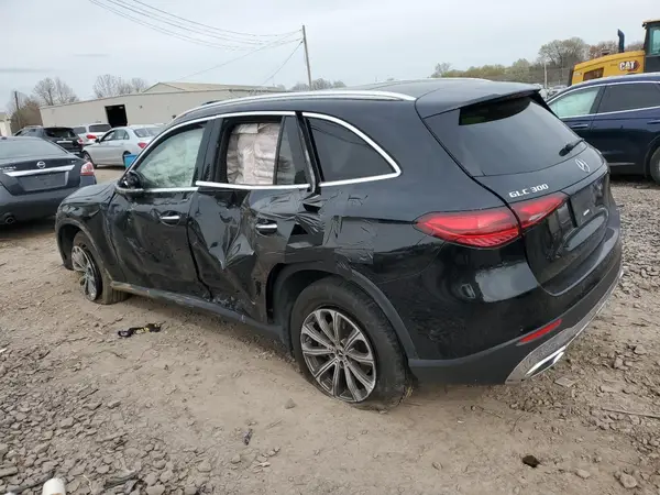 W1NKM4HB3RF121621 2024 MERCEDES-BENZ GLC - Image 2