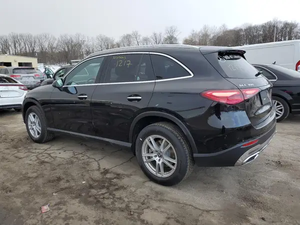 W1NKM4HB3SF240422 2025 MERCEDES-BENZ GLC - Image 2
