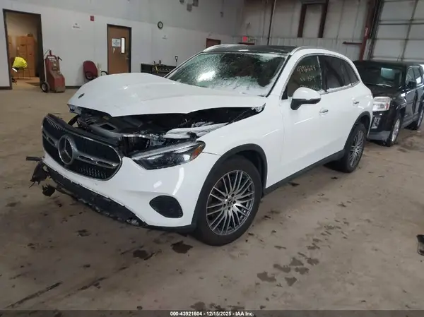 W1NKM4HB4PF044187 2023 MERCEDES-BENZ GLC - Image 2