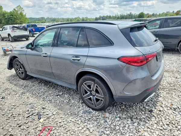 W1NKM4HB4PF056372 2023 MERCEDES-BENZ GLC - Image 2