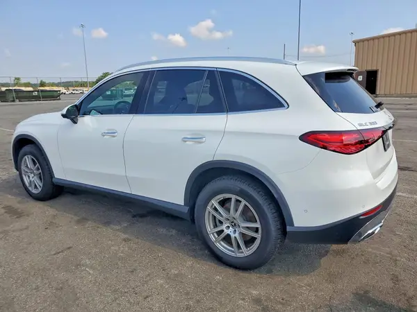 W1NKM4HB4PU011895 2023 MERCEDES-BENZ GLC - Image 2