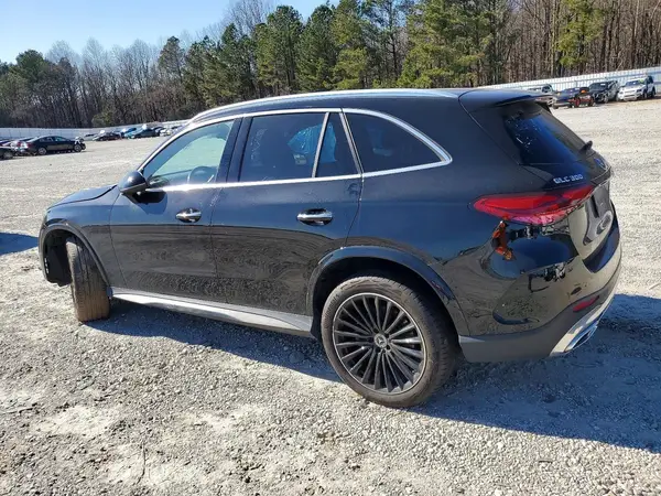 W1NKM4HB4RF174358 2024 MERCEDES-BENZ GLC - Image 2