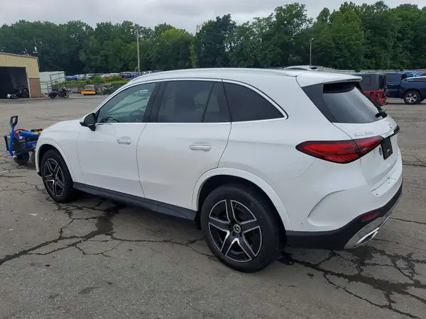 W1NKM4HB4TU117466 2026 MERCEDES-BENZ GLC - Image 2