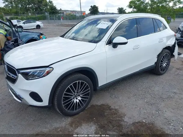 W1NKM4HB5PF056901 2023 MERCEDES-BENZ GLC - Image 2