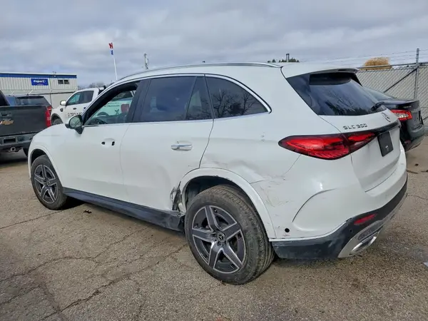 W1NKM4HB5RF177737 2024 MERCEDES-BENZ GLC - Image 2