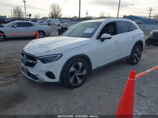 W1NKM4HB6PF028329 2023 MERCEDES-BENZ GLC - Image 2