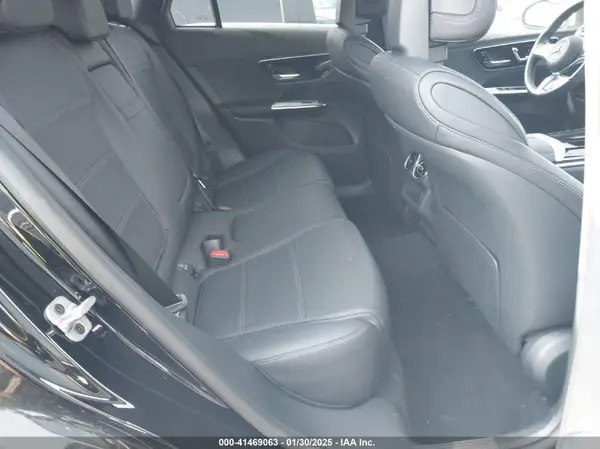 W1NKM4HB6PU028035 2023 MERCEDES-BENZ GLC - Image 8