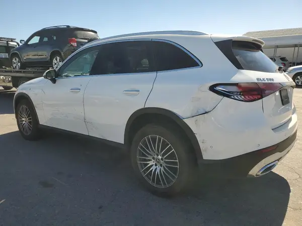 W1NKM4HB6RF191081 2024 MERCEDES-BENZ GLC - Image 2