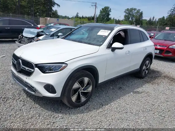 W1NKM4HB6RF216741 2024 MERCEDES-BENZ GLC - Image 2