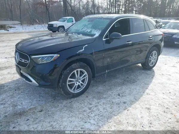 W1NKM4HB7PF032471 2023 MERCEDES-BENZ GLC - Image 2