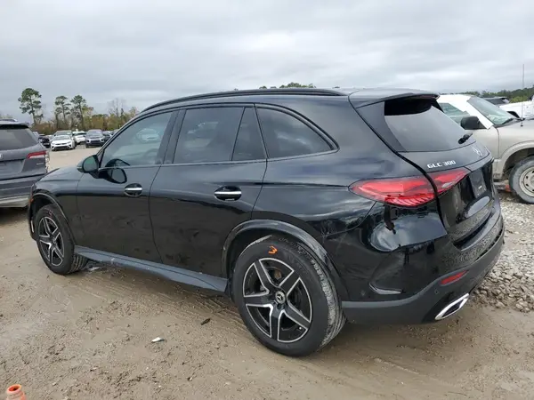 W1NKM4HB7RF086145 2024 MERCEDES-BENZ GLC - Image 2
