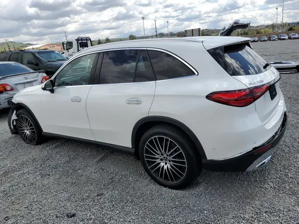 W1NKM4HB7SF296928 2025 MERCEDES-BENZ GLC - Image 2