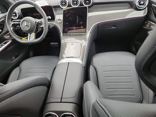 2026 MERCEDES-BENZ GLC auction photo 8