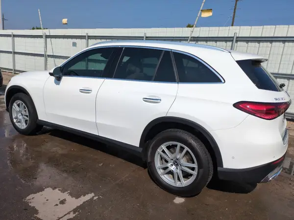 W1NKM4HB8PU013391 2023 MERCEDES-BENZ GLC - Image 2