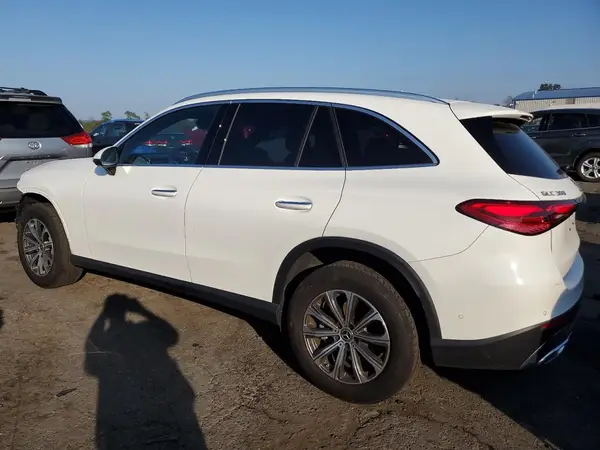 W1NKM4HB8RF100490 2024 MERCEDES-BENZ GLC - Image 2