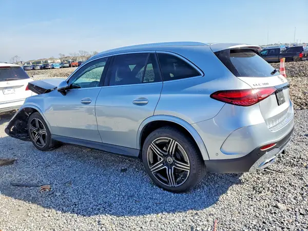 W1NKM4HB8RF149575 2024 MERCEDES-BENZ GLC - Image 2