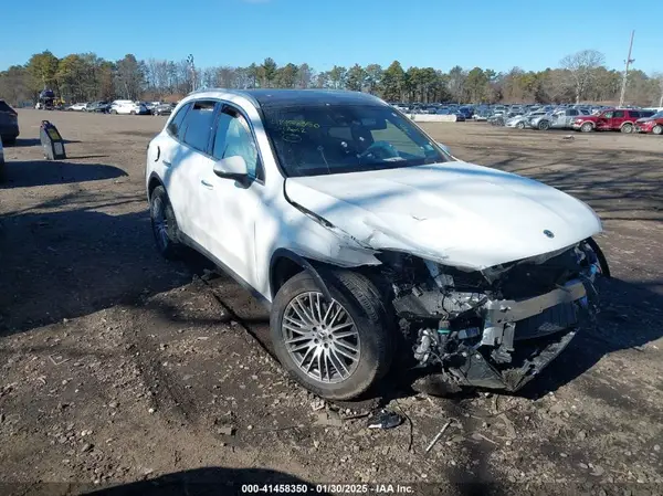 W1NKM4HB8RF153934 2024 MERCEDES-BENZ GLC - Image 1