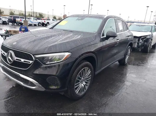 W1NKM4HB8RF196301 2024 MERCEDES-BENZ GLC - Image 2