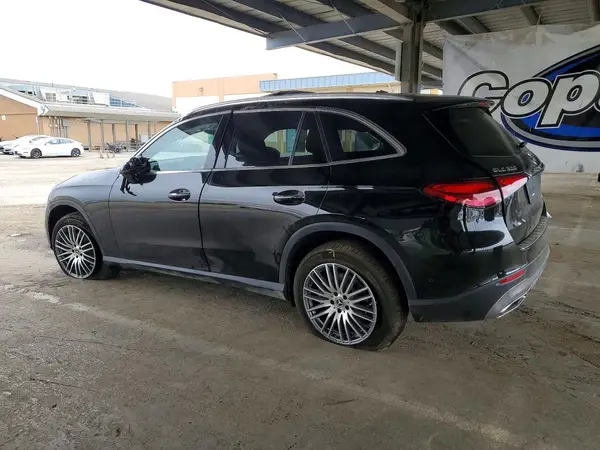W1NKM4HB8TF526686 2026 MERCEDES-BENZ GLC - Image 2