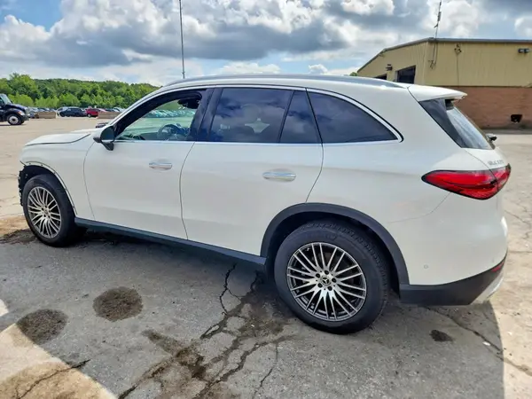 W1NKM4HB9SF253255 2025 MERCEDES-BENZ GLC - Image 2