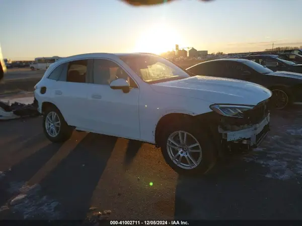 W1NKM4HBXPU028989 2023 MERCEDES-BENZ GLC - Image 1