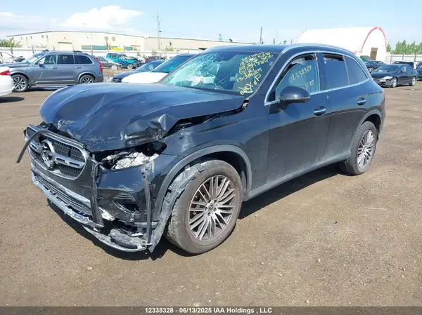 W1NKM4HBXRF071784 2024 MERCEDES-BENZ GLC - Image 2