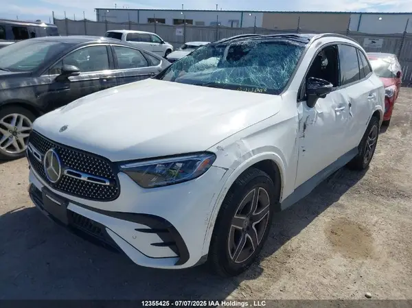 W1NKM4HBXRF083921 2024 MERCEDES-BENZ GLC - Image 2