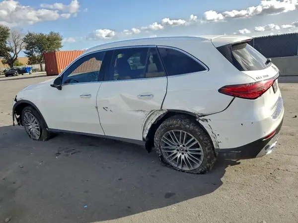 W1NKM4HBXRF200879 2024 MERCEDES-BENZ GLC - Image 2