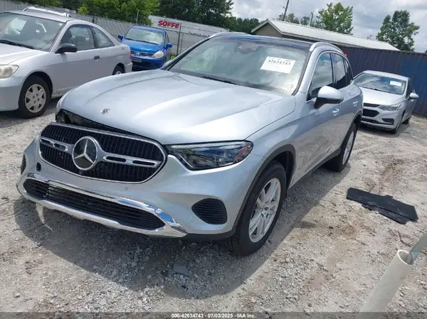 W1NKM4HBXRF217908 2024 MERCEDES-BENZ GLC - Image 2