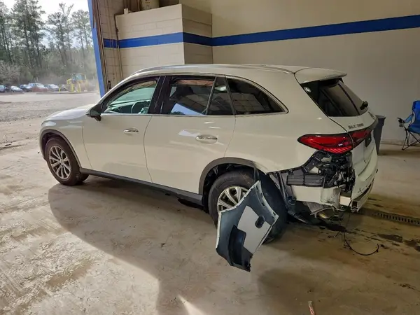 W1NKM4HBXTF479998 2026 MERCEDES-BENZ GLC - Image 2