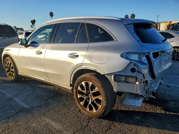 W1NKM5GB0SF348570 2025 MERCEDES-BENZ GLC - Image 2