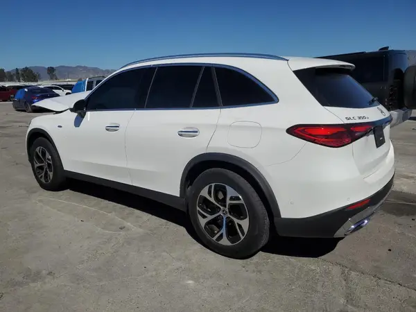 W1NKM5GB2SF356895 2025 MERCEDES-BENZ GLC - Image 2