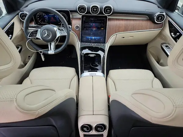 W1NKM5GB3SF305552 2025 MERCEDES-BENZ GLC - Image 8