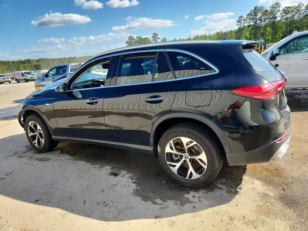 W1NKM5GB4SF352668 2025 MERCEDES-BENZ GLC - Image 2