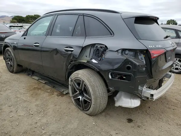 W1NKM5GB5SU083768 2025 MERCEDES-BENZ GLC - Image 2