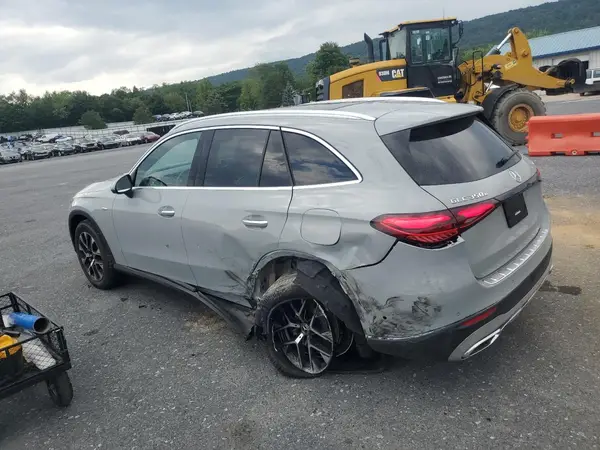 W1NKM5GB8SF371238 2025 MERCEDES-BENZ GLC - Image 2