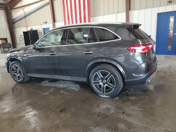 W1NKM5GB9SU098533 2025 MERCEDES-BENZ GLC - Image 2