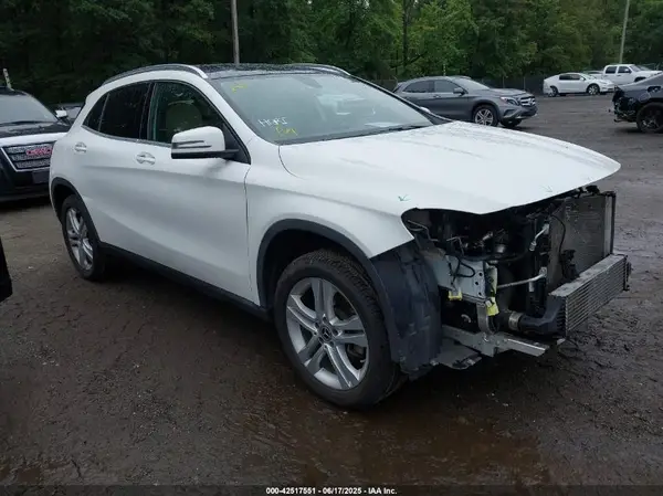 W1NTG4GB1LU030573 2020 MERCEDES-BENZ GLA-KLASSE - Image 1