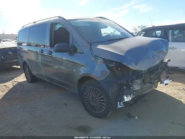 W1WV0FEY0P4330073 2023 MERCEDES-BENZ METRIS - Image 1