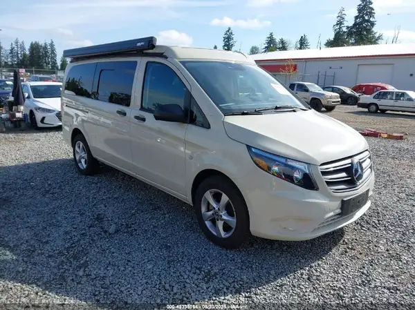 W1WV0FEY1N4173733 2022 MERCEDES-BENZ METRIS - Image 1
